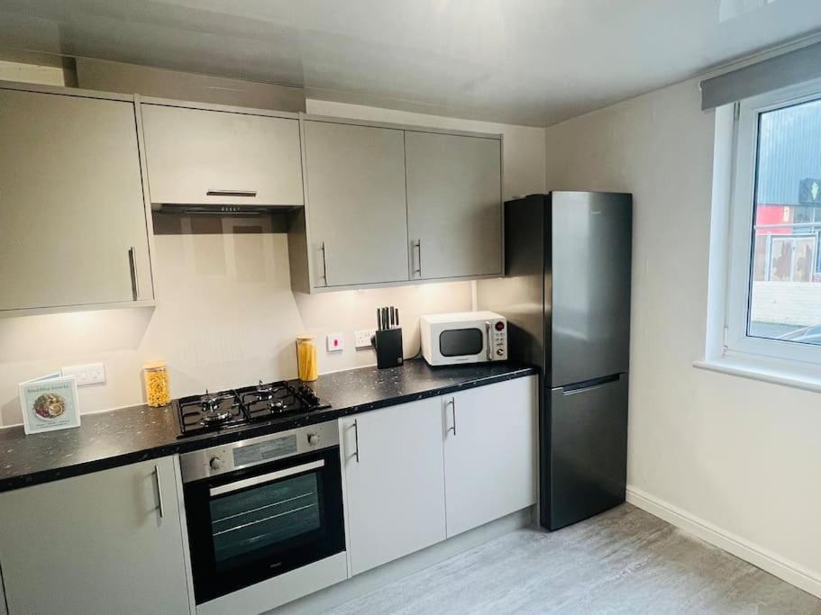 Superb 2 Bedroom Apartment With Free Parking Edinburgh Eksteriør bilde